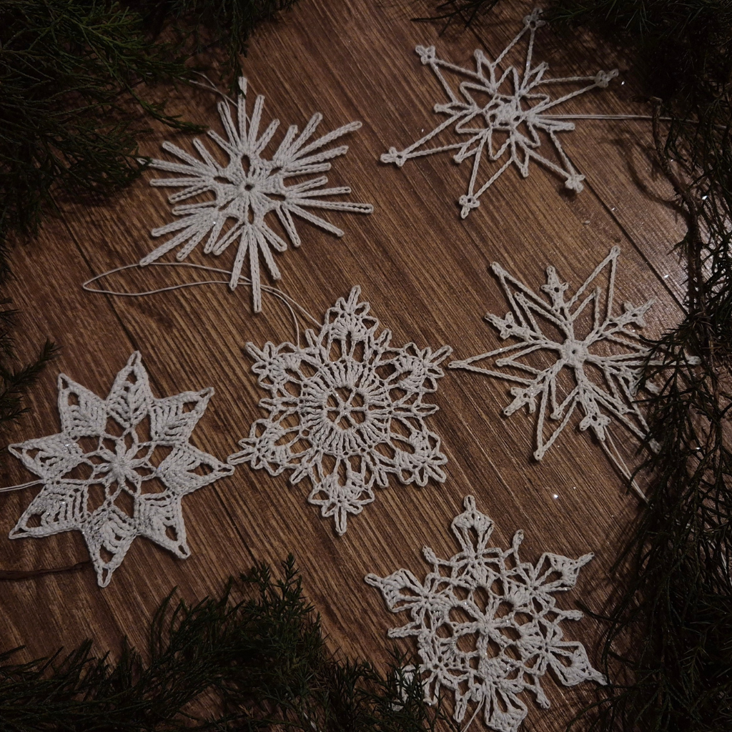Set1 -6 fulgi croșetați🎄